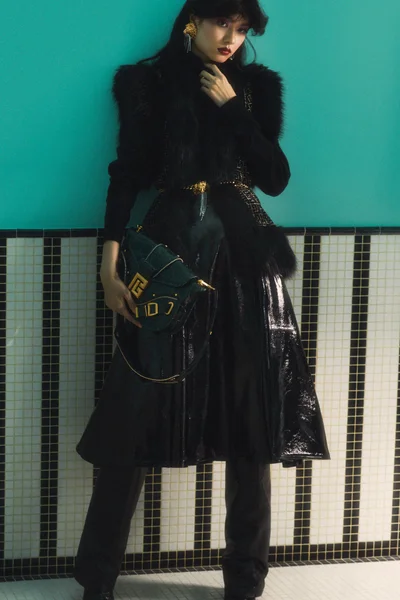 Look 11